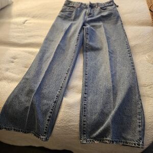 Women's High-Rise Wide-Leg Jeans in Light Blue Wash